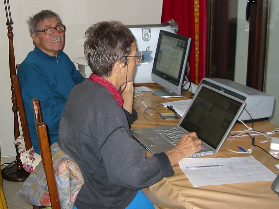 tout le monde au travail