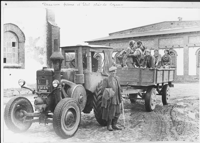 56-60 PL  02 ferme d'état