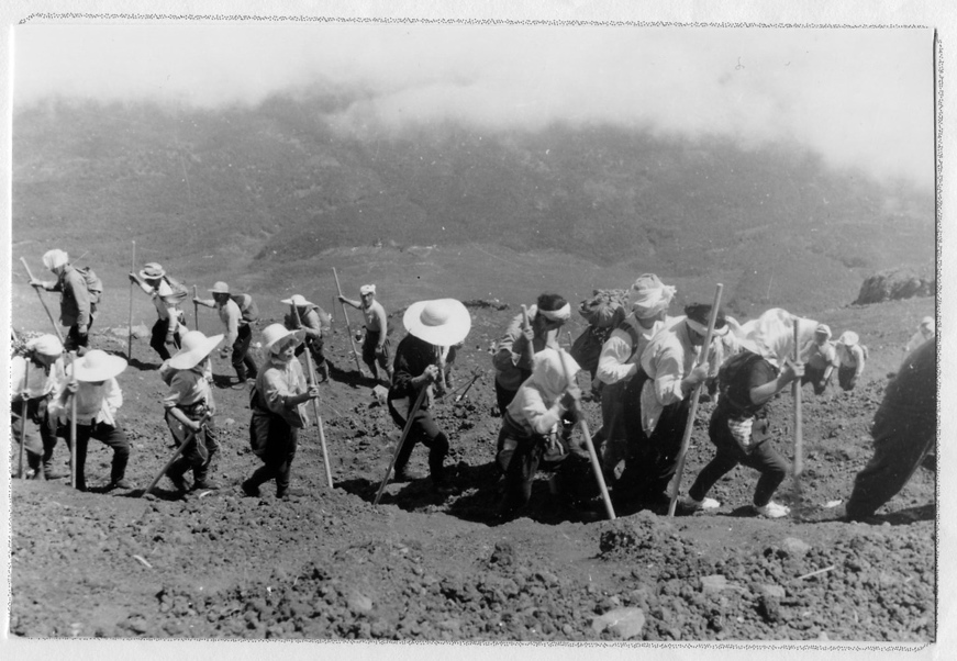 077 Pélerinage vers le FUJI-YAMA