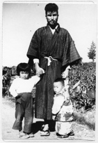 076 GEORGES, baby-siter de 2 petits voisins