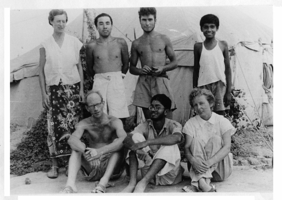 009 En haut : MARJORIE, TAKURO, GEORGES
	En bas : ODWARD, MEDHI, MARCIA